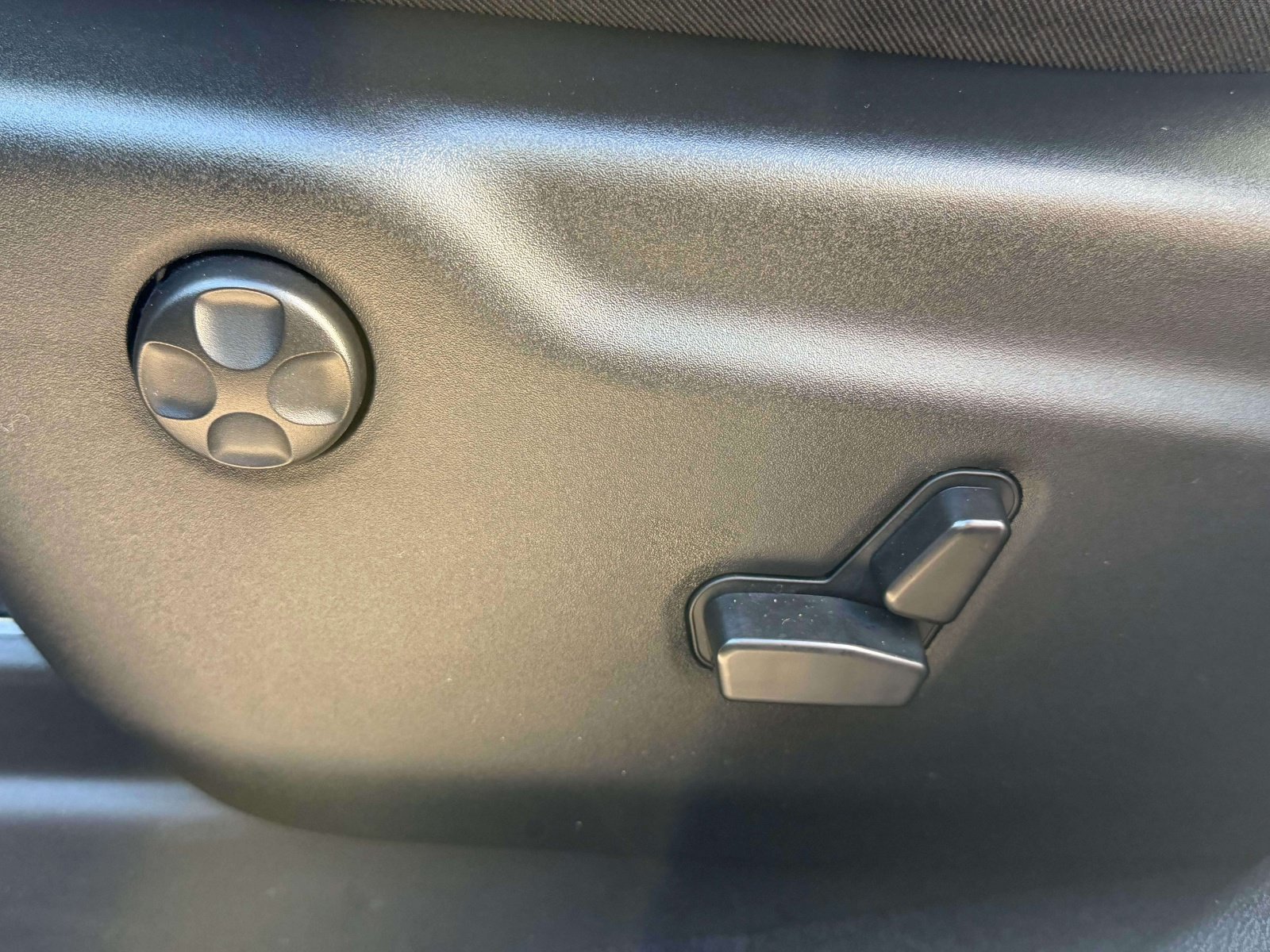 Used 2025 Dodge Durango R/T AWD/4WD image 18