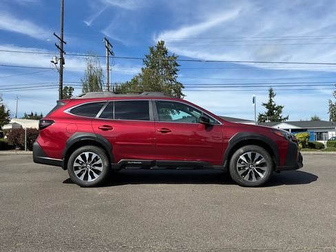 New 2025 Subaru Outback Limited image 9