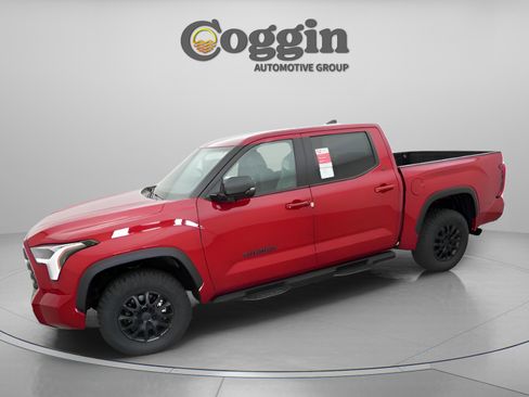 New 2026 Toyota Tundra SR5 AWD/4WD image 3