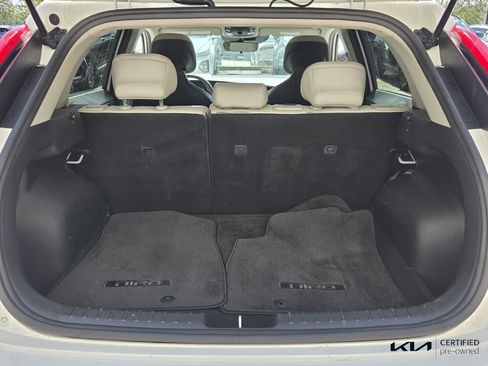 Certified 2023 Kia Niro EX Touring FWD image 14