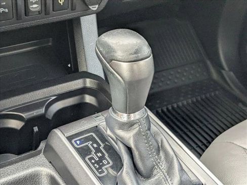 Used 2016 Toyota Tacoma TRD Sport w/ Premium & Technology Package AWD/4WD image 12