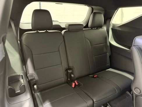 New 2026 Chevrolet Traverse High Country image 30