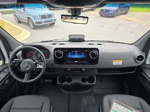 New 2025 Mercedes-Benz Sprinter 2500 image 5