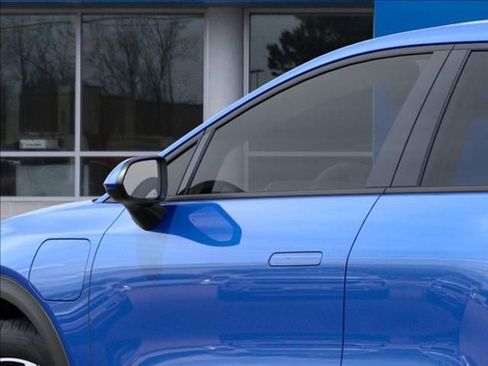 New 2026 Chevrolet Equinox EV LT image 12