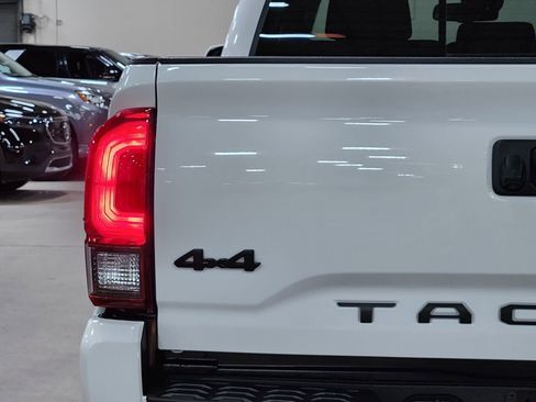 Used 2023 Toyota Tacoma SR5 w/ Technology Package image 20
