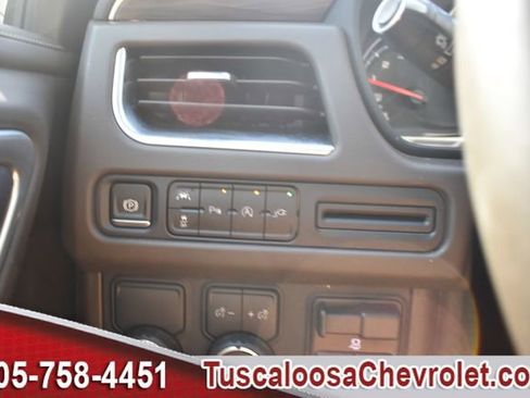Used 2021 Chevrolet Tahoe LT w/ LT Signature Package RWD image 46