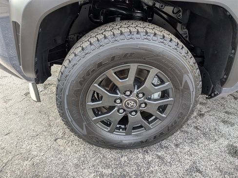 Used 2025 Toyota 4Runner SR5 image 15