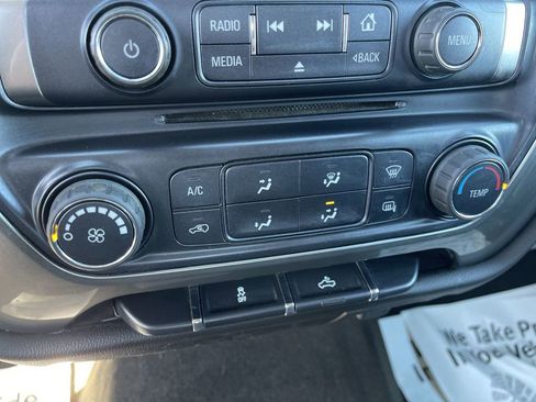 Used 2018 Chevrolet Silverado 1500 LT AWD/4WD image 18