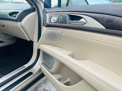 Used 2017 Lincoln MKZ Reserve w/ Luxury Package image 37