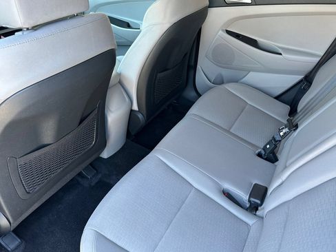 Used 2020 Hyundai Tucson SE FWD image 12