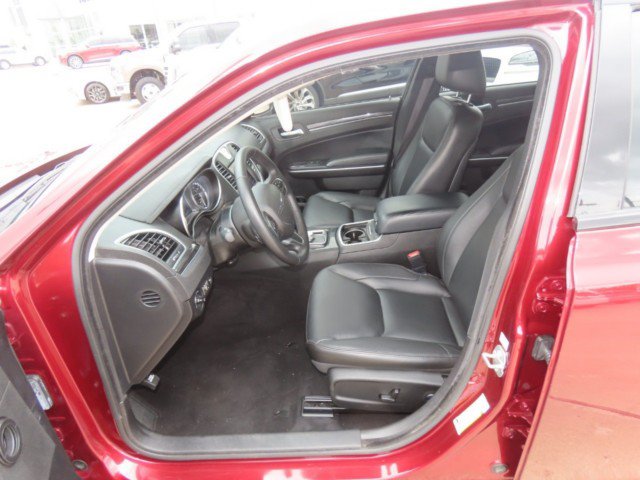 Used 2022 Chrysler 300 Touring L RWD image 23