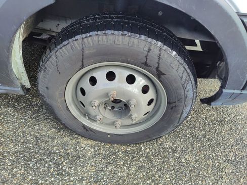 Used 2019 Ford Transit 350 156 DRW image 18