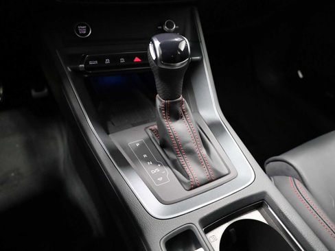 Certified 2025 Audi Q3 2.0T Premium Plus w/ Premium Plus Package image 27