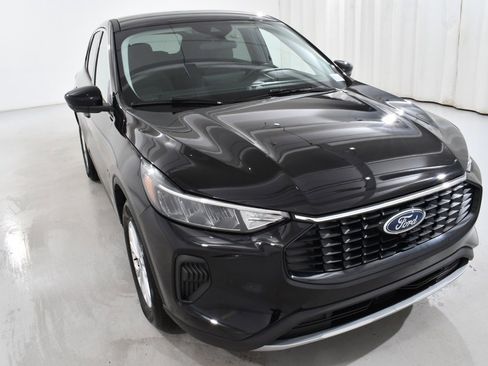 Used 2023 Ford Escape Active w/ Tech Pack #2 image 4