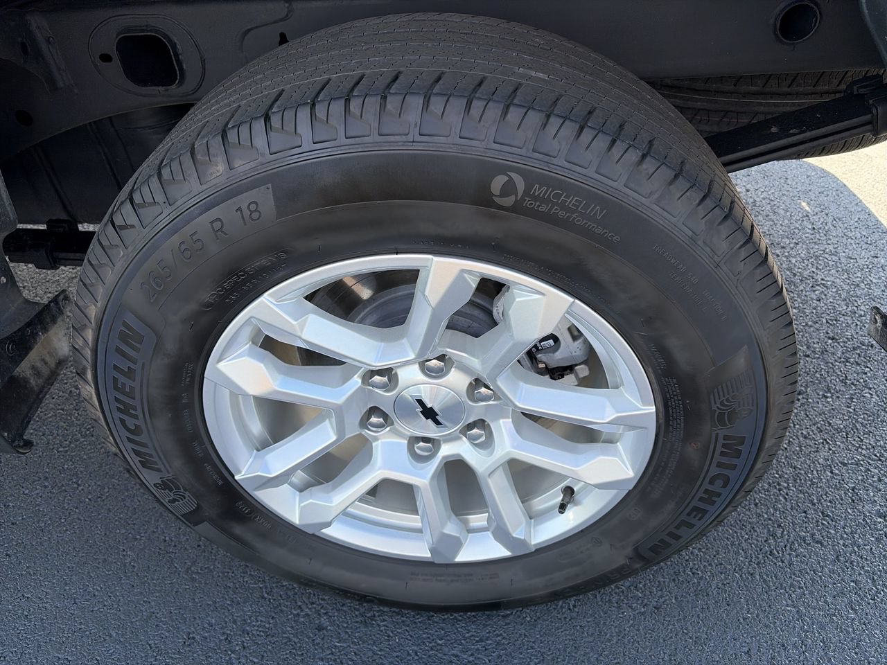 Used 2026 Chevrolet Silverado 1500 RST AWD/4WD image 10