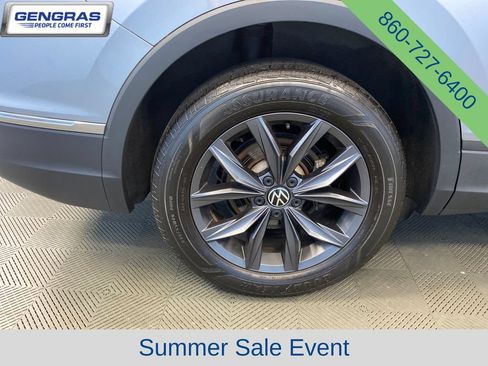 Used 2023 Volkswagen Tiguan SE AWD/4WD image 33