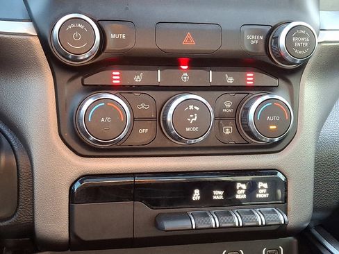 Used 2020 RAM 1500 Big Horn image 15