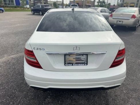 Used 2012 Mercedes-Benz C 250 Sedan w/ Comand Single Disc Pkg image 5