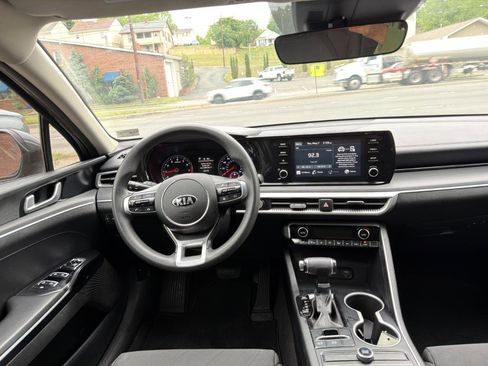 Used 2021 Kia K5 LXS FWD image 19