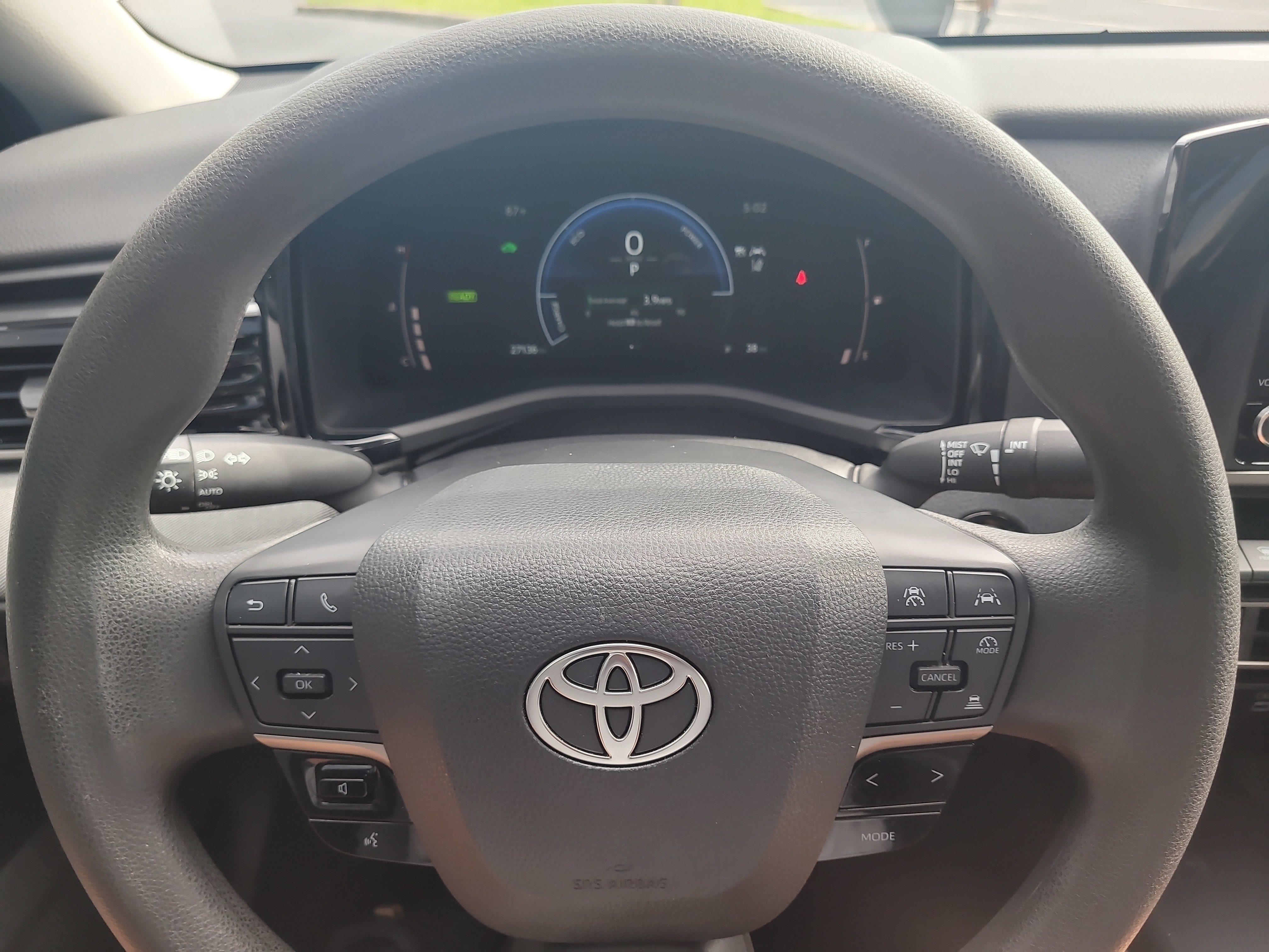 Certified 2025 Toyota Camry LE FWD image 25