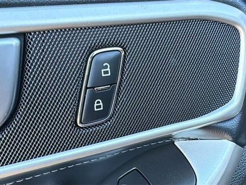 Certified 2023 Ford Explorer XLT w/ Equipment Group 202A image 10