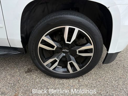 Used 2020 Chevrolet Tahoe Premier w/ RST 6.2L Performance Edition AWD/4WD image 28