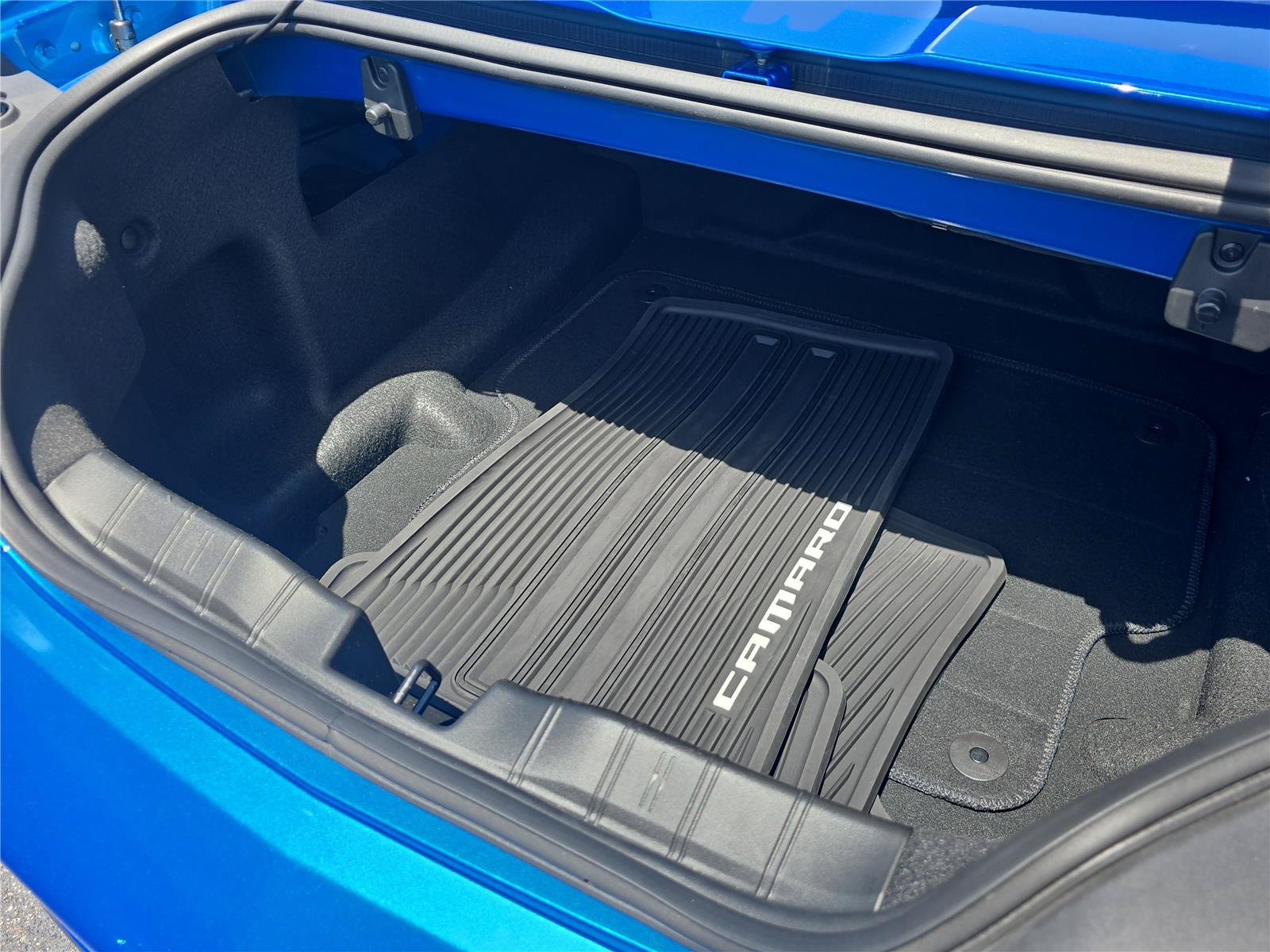 Used 2024 Chevrolet Camaro SS RWD image 8