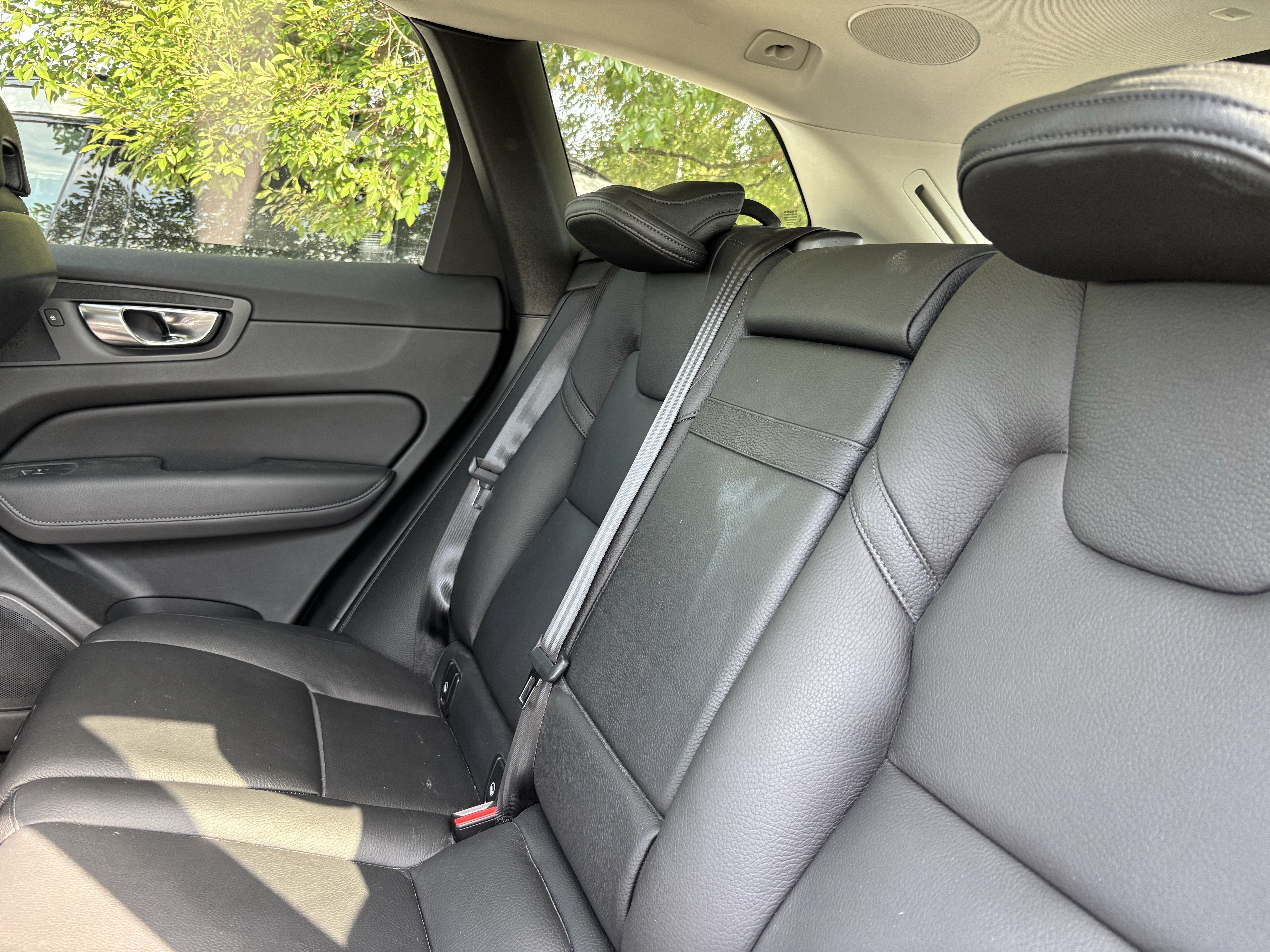 Used 2020 Volvo XC60 T5 Inscription w/ Protection Package Premier AWD/4WD image 32