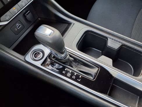 Used 2020 Nissan Sentra S image 21