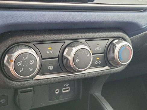 Used 2023 Nissan Versa SV image 27
