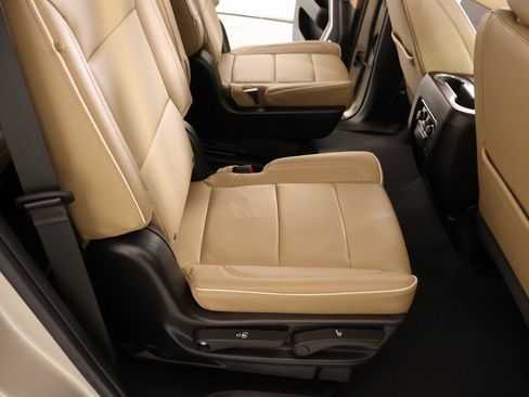 Used 2023 Chevrolet Tahoe Premier image 15