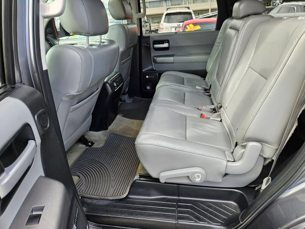 Used 2011 Toyota Sequoia Limited AWD/4WD image 14