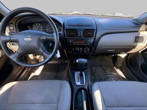 Used 2004 Nissan Sentra S FWD image 15