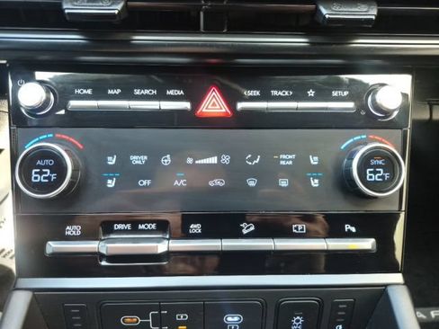 Used 2025 Hyundai Santa Fe Calligraphy AWD/4WD image 39