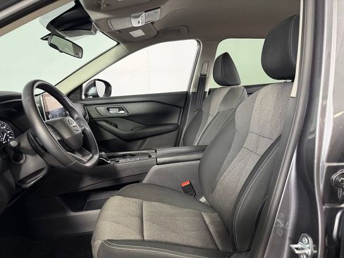 Used 2025 Nissan Rogue SV FWD image 19