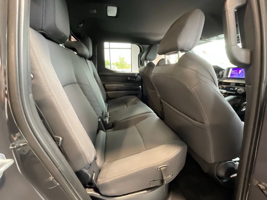 Certified 2025 Toyota Tacoma SR5 AWD/4WD image 20