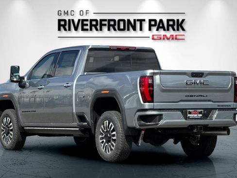 New 2026 GMC Sierra 3500 Denali Ultimate w/ LPO, Black Badging Package AWD/4WD image 5