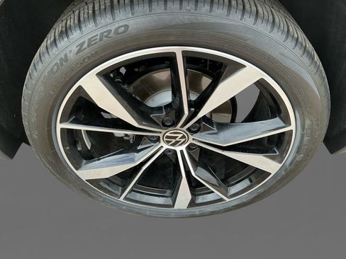 Used 2023 Volkswagen Tiguan SEL R-Line AWD/4WD image 14