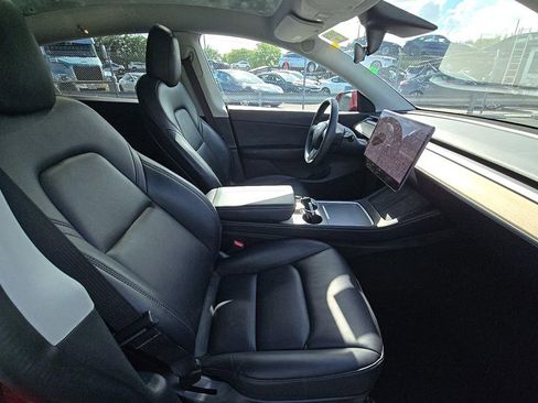 Used 2021 Tesla Model Y Long Range AWD/4WD image 6