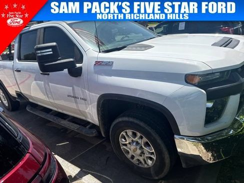Used 2021 Chevrolet Silverado 2500 W/T w/ WT Convenience Package AWD/4WD image 3
