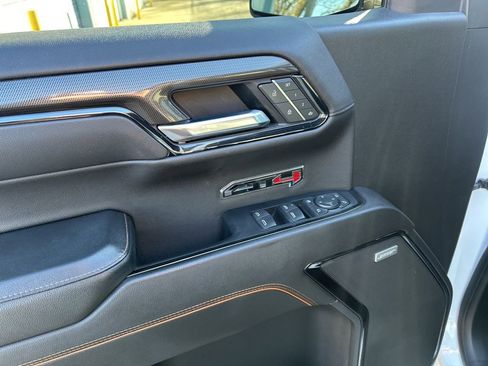 Used 2022 GMC Sierra 1500 AT4 w/ AT4 Premium Package image 8
