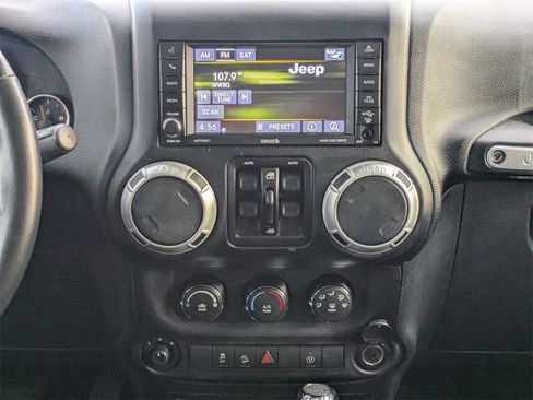 Used 2017 Jeep Wrangler Unlimited Sahara w/ Max Tow Package image 19