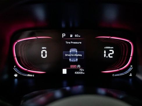 Used 2023 Kia Soul LX image 11