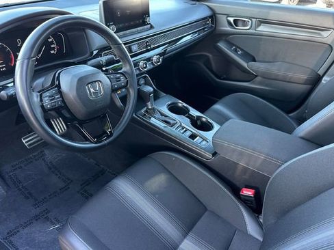 Used 2025 Honda Civic Sport image 11