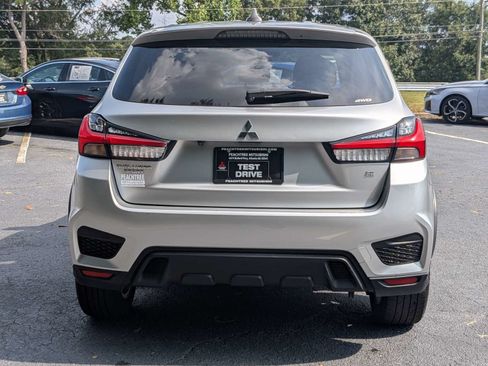 Used 2024 Mitsubishi Outlander Sport SE AWD/4WD image 5