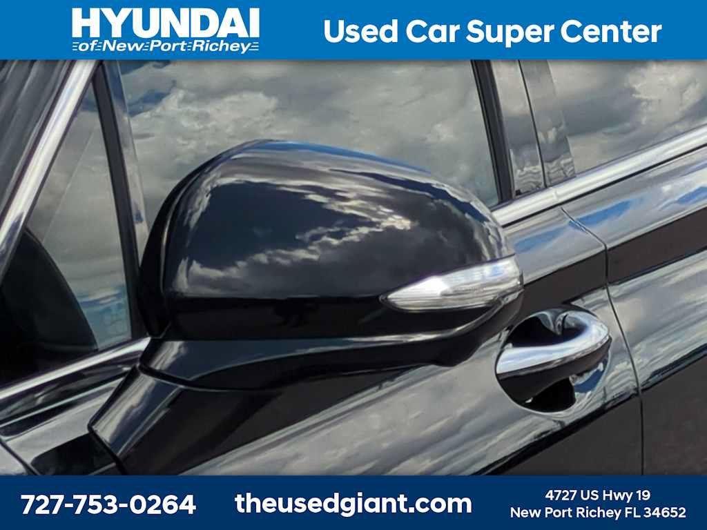 Certified 2023 Hyundai Santa Fe SEL w/ Premium Package FWD image 11