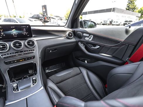 Used 2022 Mercedes-Benz GLC 43 AMG 4MATIC image 21