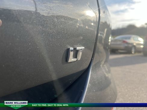 Used 2023 Chevrolet Equinox LT w/ LPO, Floor Liner Package image 23