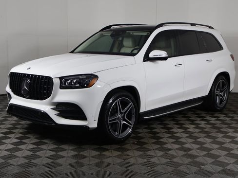 Used 2023 Mercedes-Benz GLS 450 4MATIC w/ AMG Line Exterior image 11
