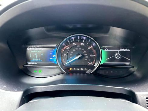 Used 2017 Ford Explorer Limited image 27